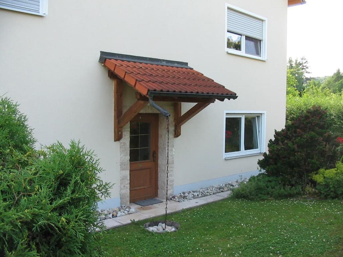 Ferienwohnung Im Gruenen Illschwang Dış mekan fotoğraf