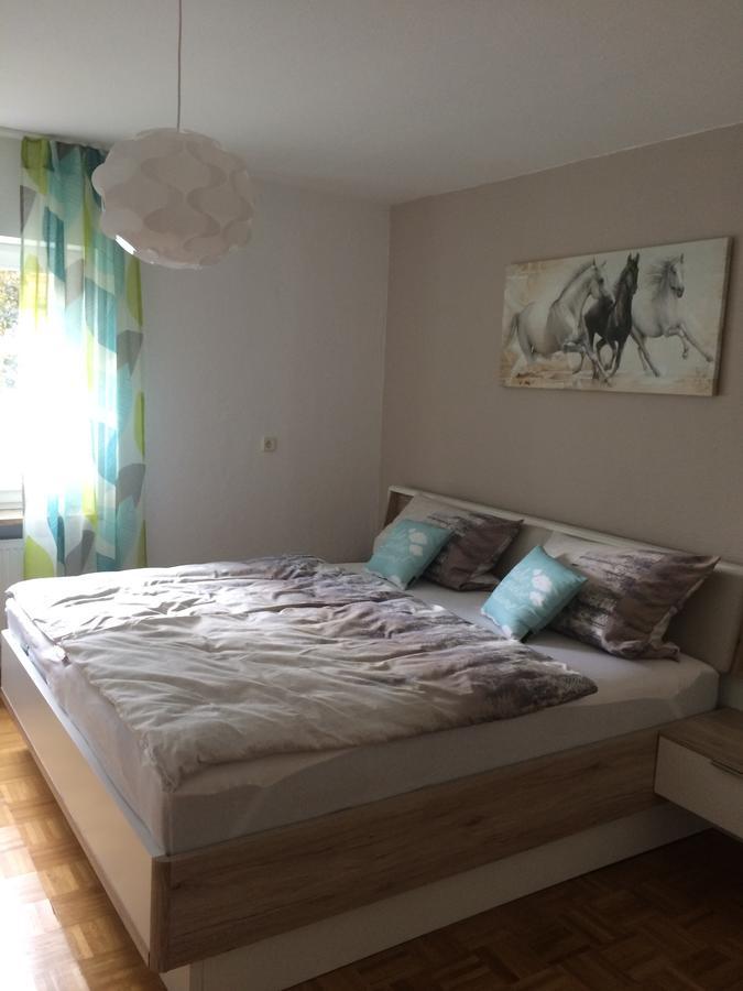 Ferienwohnung Im Gruenen Illschwang Dış mekan fotoğraf