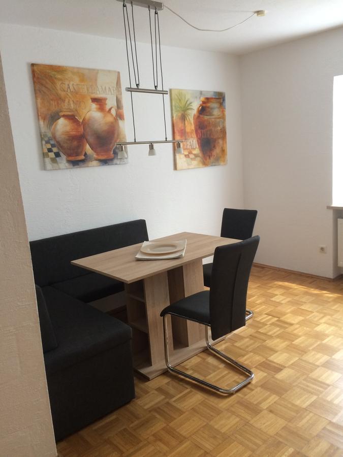 Ferienwohnung Im Gruenen Illschwang Dış mekan fotoğraf
