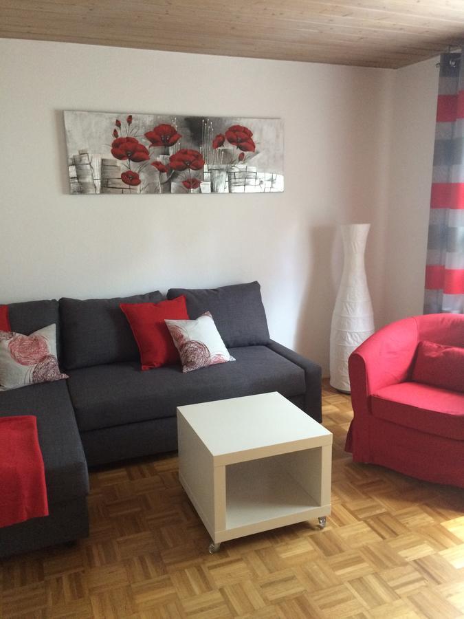 Ferienwohnung Im Gruenen Illschwang Dış mekan fotoğraf