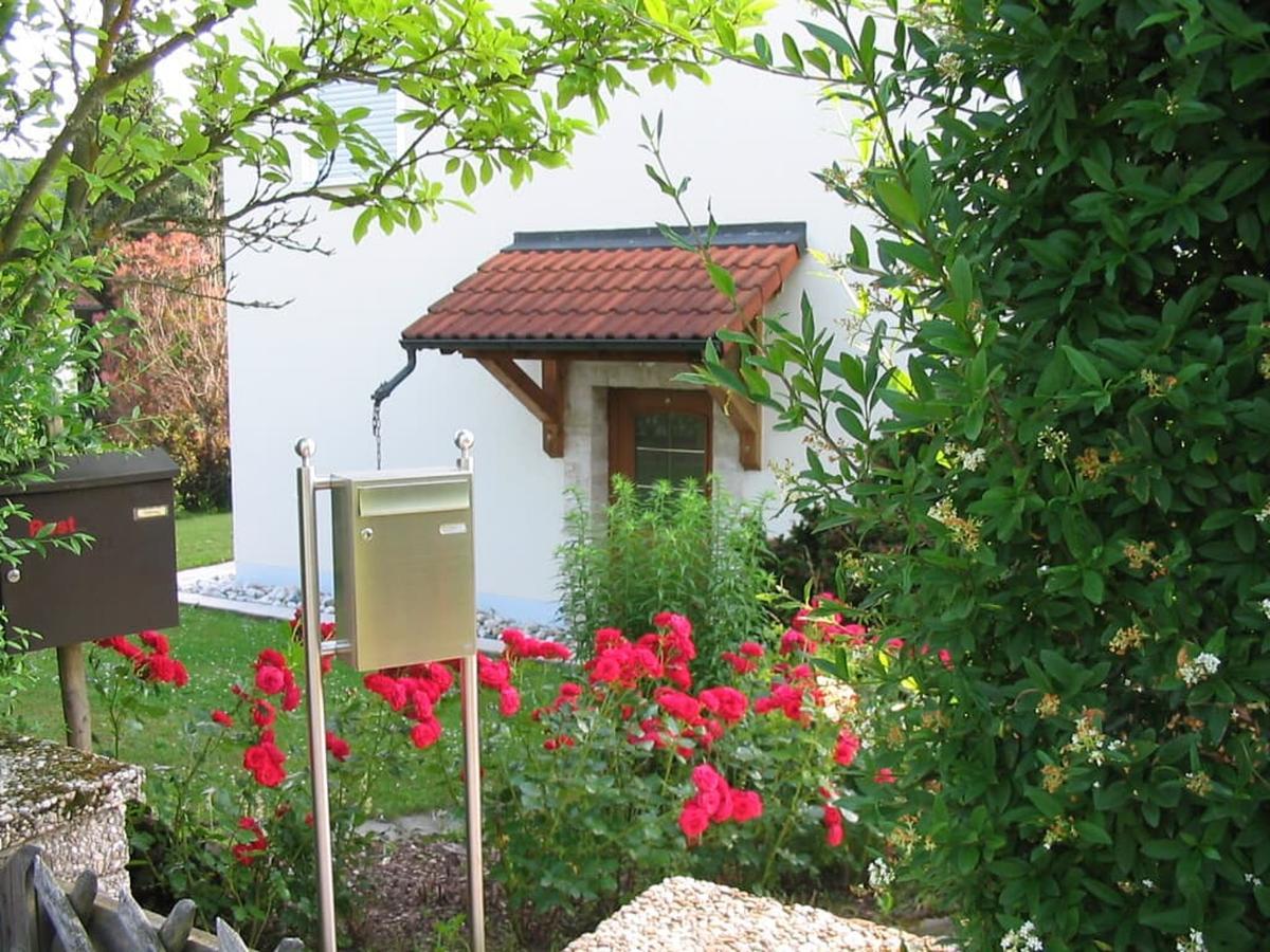 Ferienwohnung Im Gruenen Illschwang Dış mekan fotoğraf